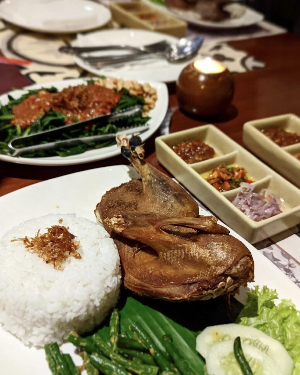&#91;SHARE&#93; MENJELAJAH KULINER JAKARTA LEWAT MRT-LRT-TJ