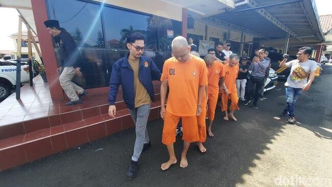 Miris! Oknum Pimpinan Ponpes di Tasik Cabuli 3 Santriwati