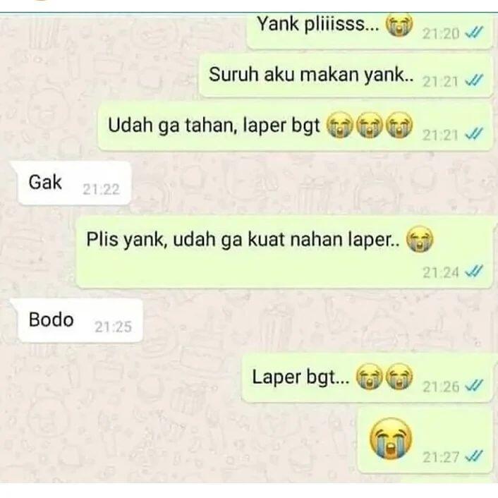 Pacaran Virtual: Ketika Typing... Lebih Bikin Deg-degan Daripada Tatapan Mata