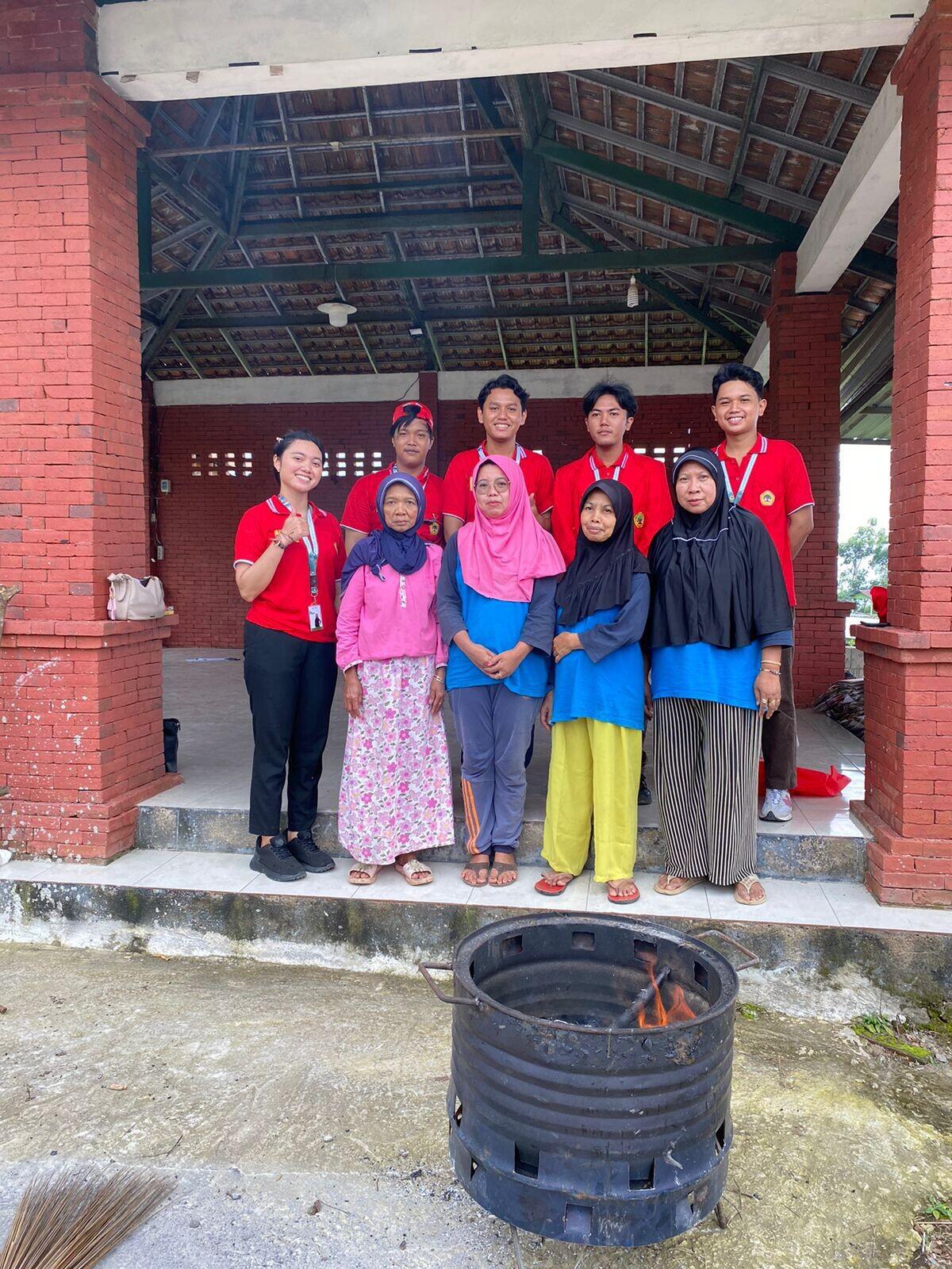 Inovasi Tong Pembakaran Sampah Minim Asap