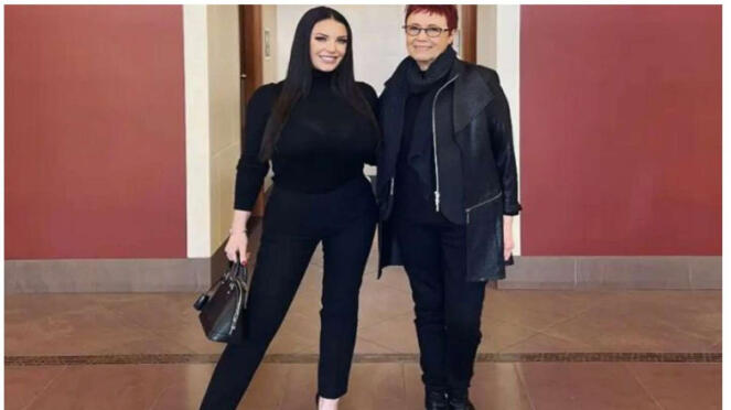 Angela White, Bintang Film Dewasa Jadi Dosen Tamu di Universitas California