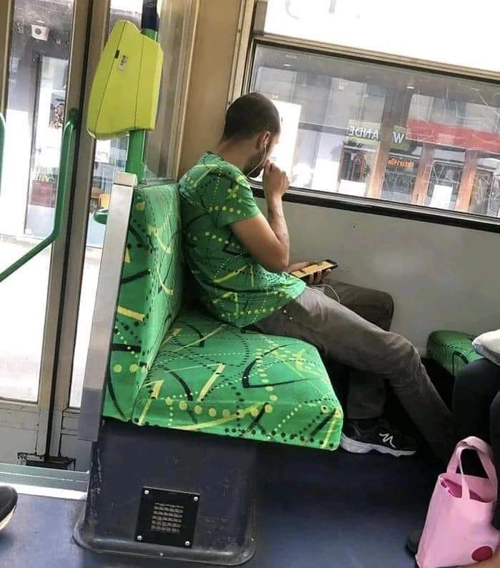 Pernah Ngalamin Momen-Momen Canggung Seperti Ini? Relate Ga Nih GanSis?