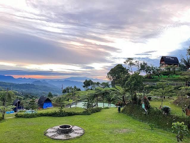 Puncak Dua, Alternatif Liburan Yang Dekat Dari Jakarta