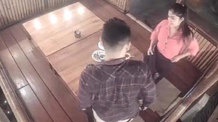 Beredar Video CCTV Tersangka dan Korban Mutilasi Lagi Mesra Makan Malam