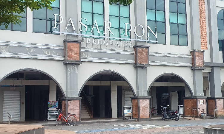 72 Kios Pasar Pon Trenggalek Dibiarkan Kosong, Kepemilikan Terancam Dihapus