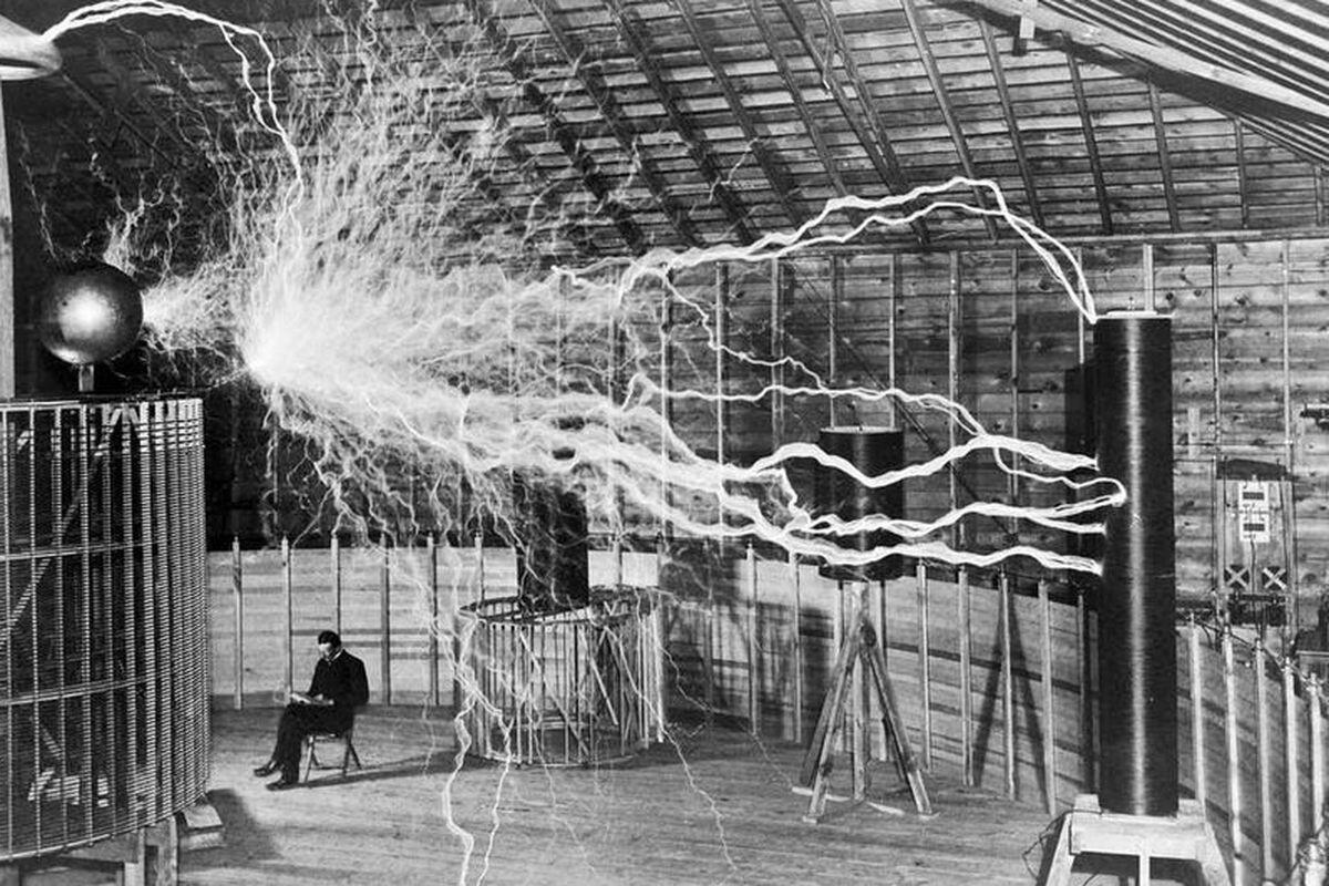 Nicola Tesla: Sang Visioner dalam Dunia Ilmu Pengetahuan dan Teknologi Pendahuluan