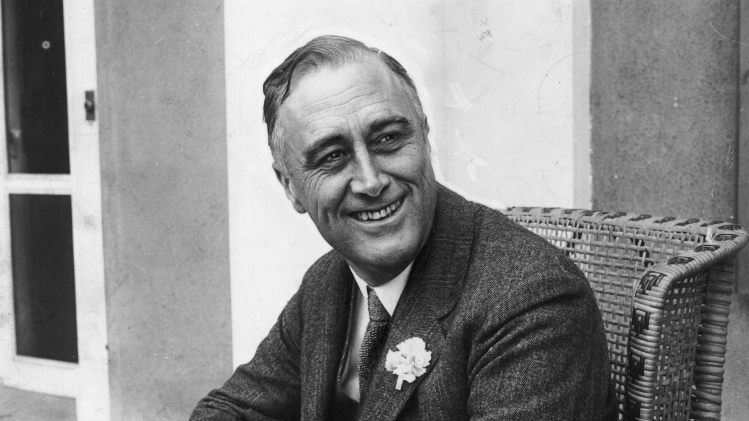 Franklin D. Roosevelt: Pemimpin Visioner yang Menghadapi Krisis Global Pendahuluan