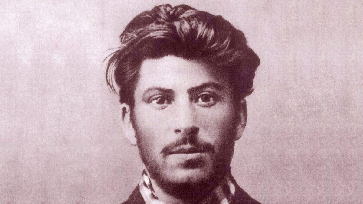 Joseph Stalin: Pemimpin Kontroversial Uni Soviet