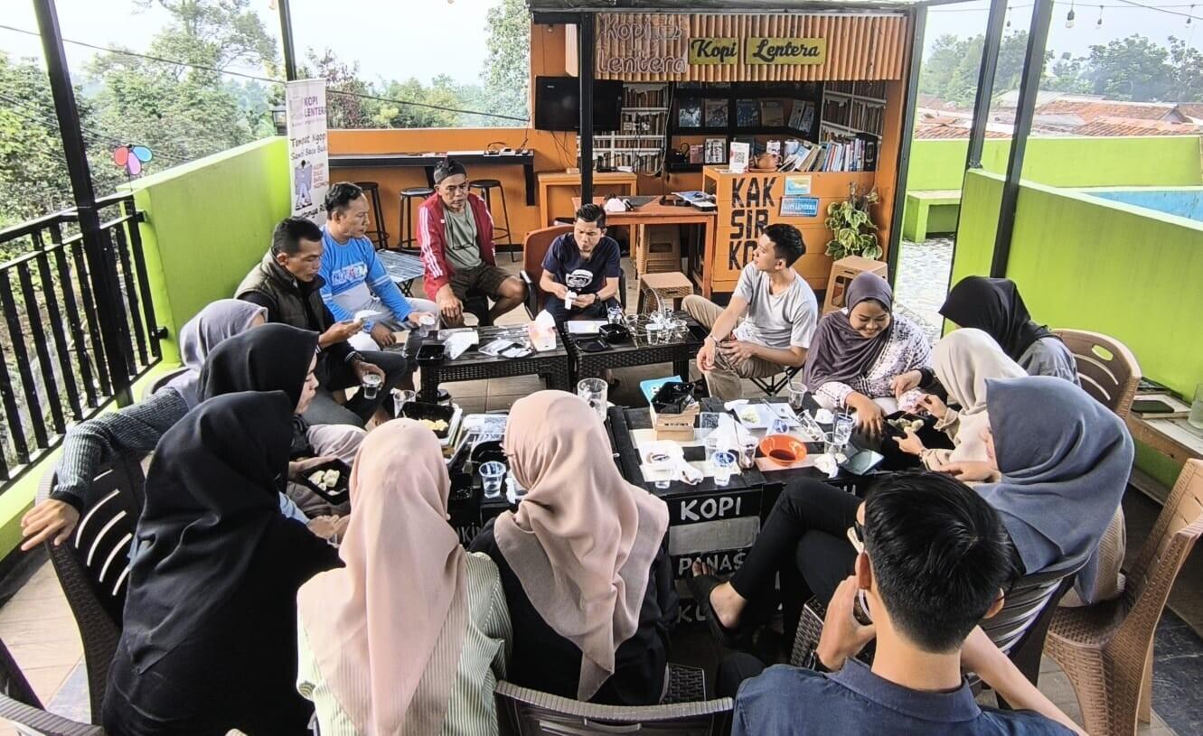 Thynk Unlimited, Relawan TBM Lentera Pustaka Optimalkan Gerakan Literasi di Kampung