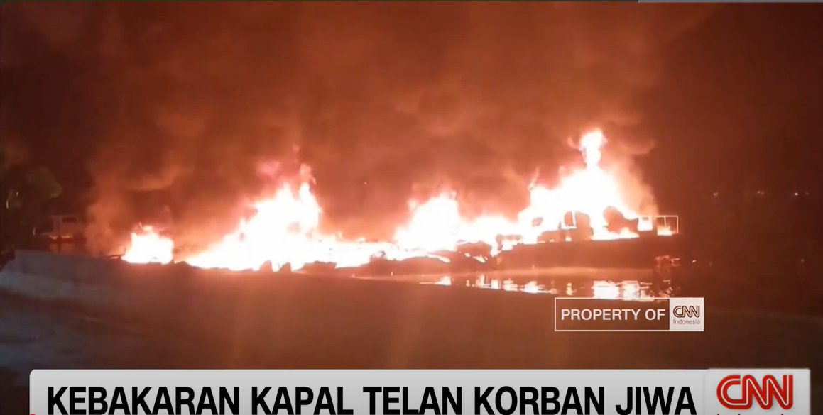 Kebakaran Dahsyat di Marina Ancol, Satu Kapal Karam