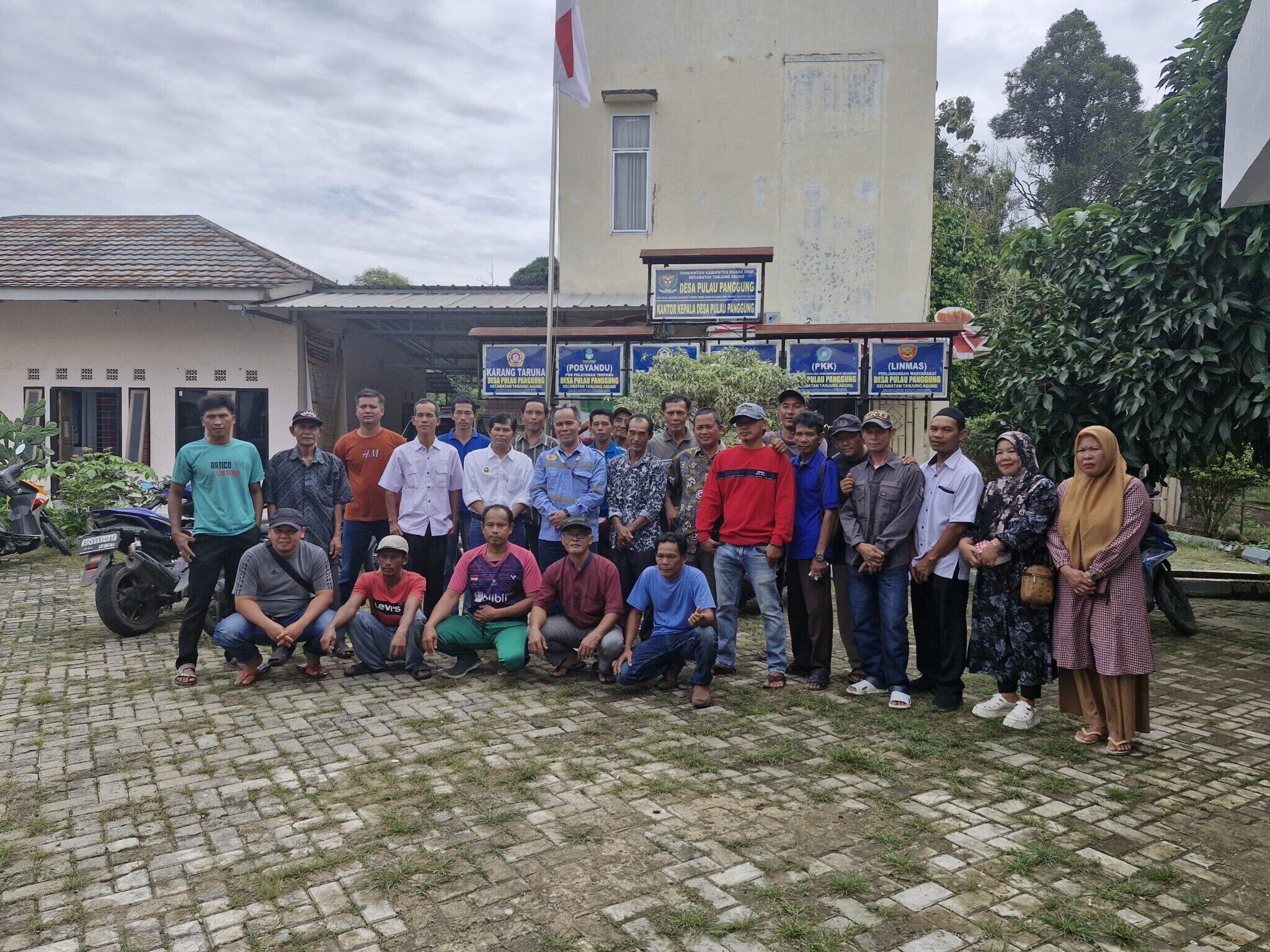 PT Bara Anugerah Sejahtera Dukung Kelompok Tani Desa Pulau Panggung