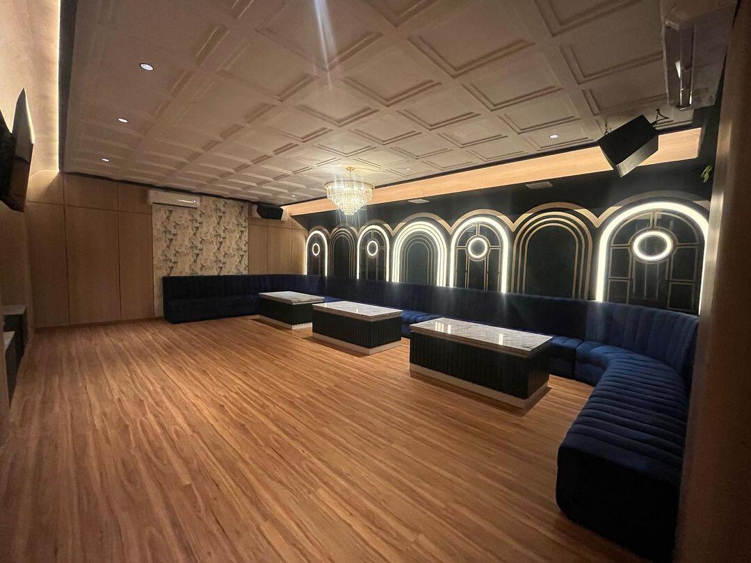REVOO EXECUTIVE KARAOKE PONDOK INDAH JAKARTA SELATAN