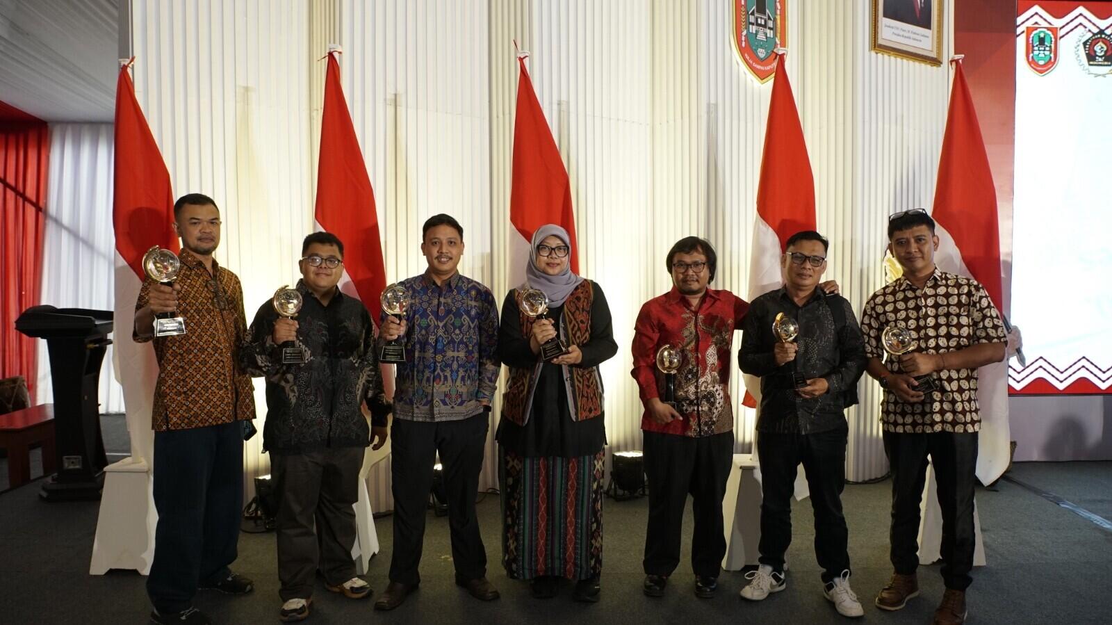 Kumparan Sabet Anugerah Jurnalistik Adinegoro 2024 untuk Kategori Jurnalistik Siber