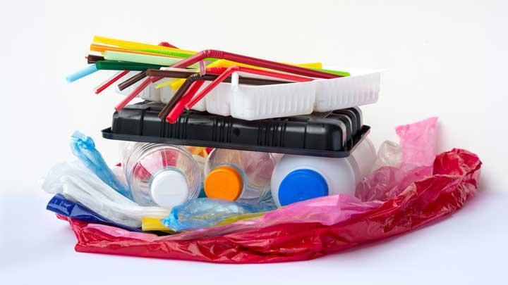 Sejarah Penemuan Plastik: Dari Penemuan Awal hingga Revolusi Modern
