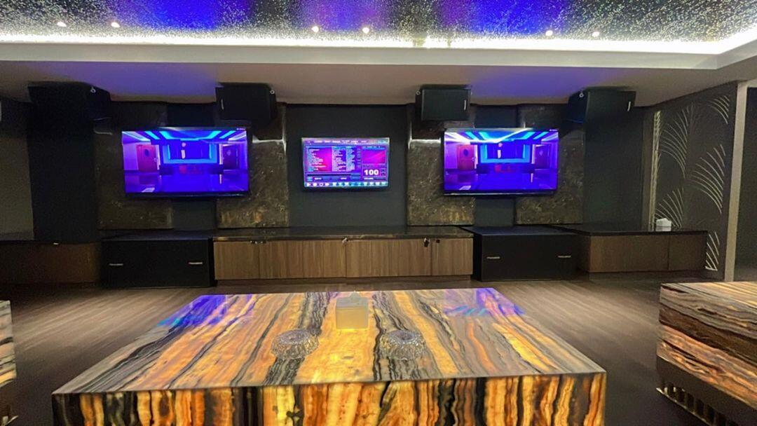 EXECUTIVE KARAOKE PONDOK INDAH JAKARTA SELATAN