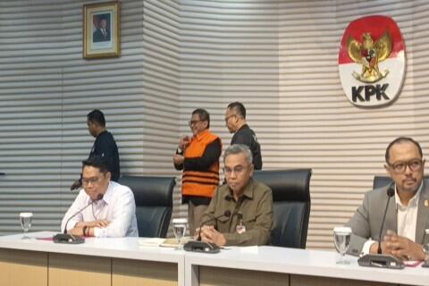 Hasto Kristiyanto Ditahan KPK!