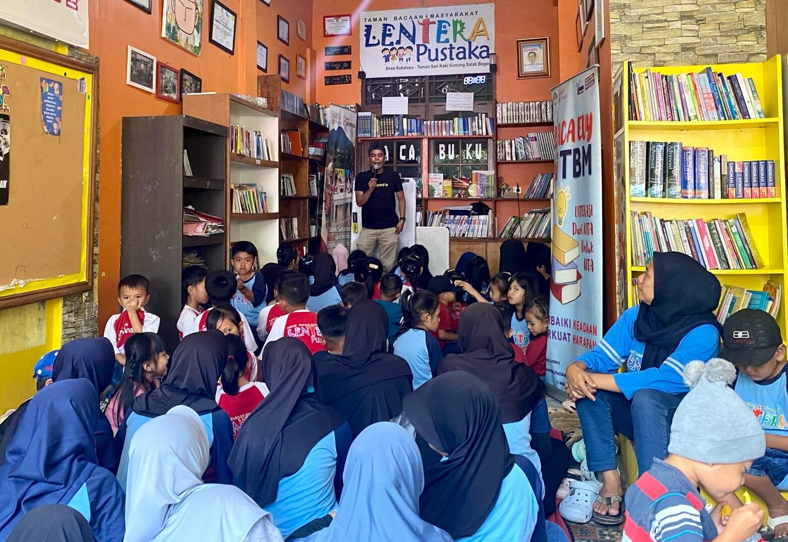 Belajar Tidak Menyakiti Orang Lain di Taman Bacaan