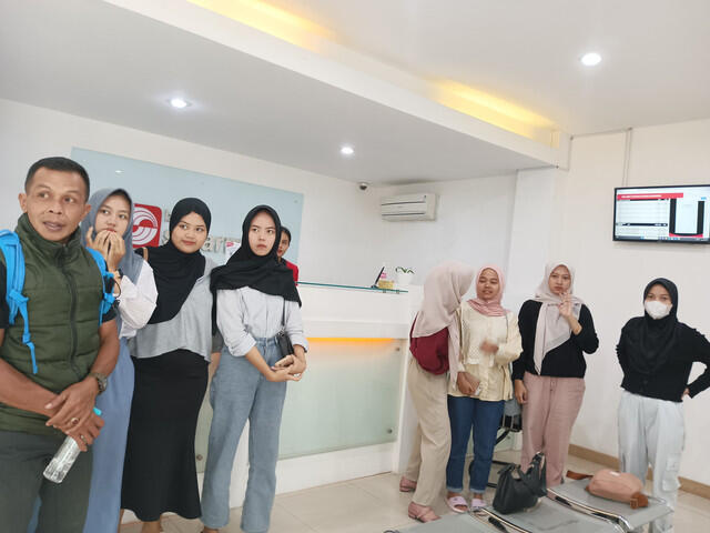 Bank Sinarmas Permudah Akses Rekening Relawan Taman Bacaan
