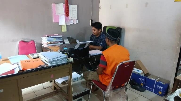 Tetangga Kepo! Curiga Pembantu 17 Tahun Ada Main sama Majikan, Ternyata Dirudapaksa