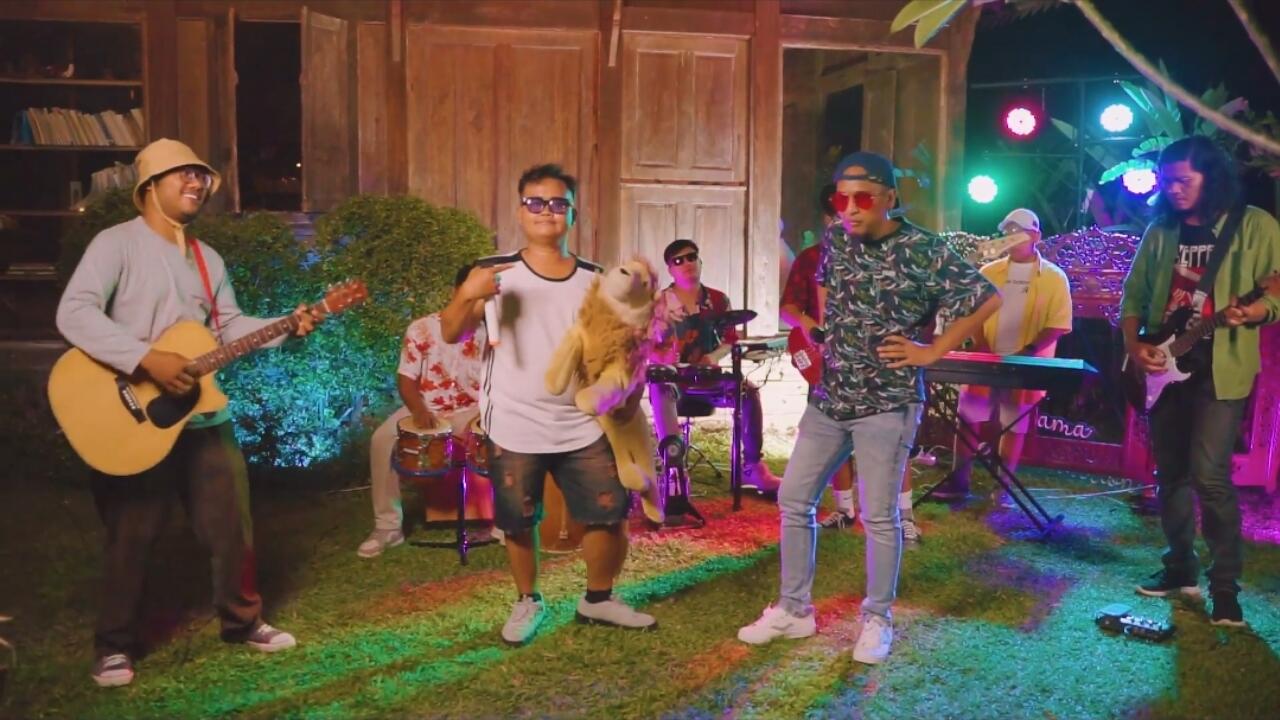 "SINGO" – Lagu Patah Hati Penuh Metafora dari Ronald Dewa & Tiyo Ldr