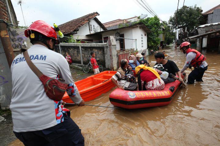 Air Kiriman dari Bogor Sebabkan Banjir hingga 5 Meter di Jaktim