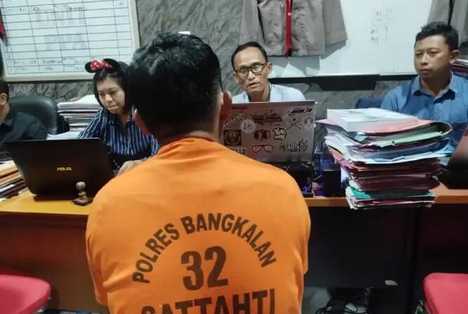 Durhaka! Pria Bangkalan Kasari Ibu Gara-Gara Kalah Judi Rp15 Juta