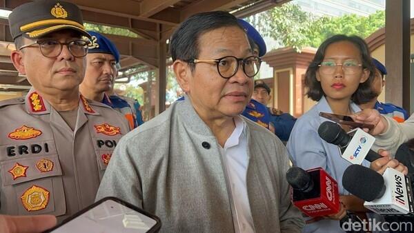 Ngaku Diprotes, Pramono Jelaskan Alasan Naik Helikopter Saat Tinjau Banjir