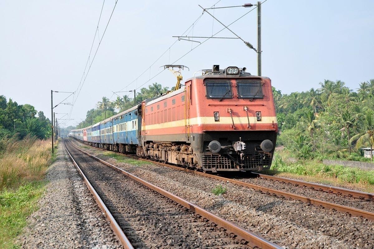 Hampir Saja! Seorang Pria di Peru Terlindas Kereta Api, Ajaibnya Selamat