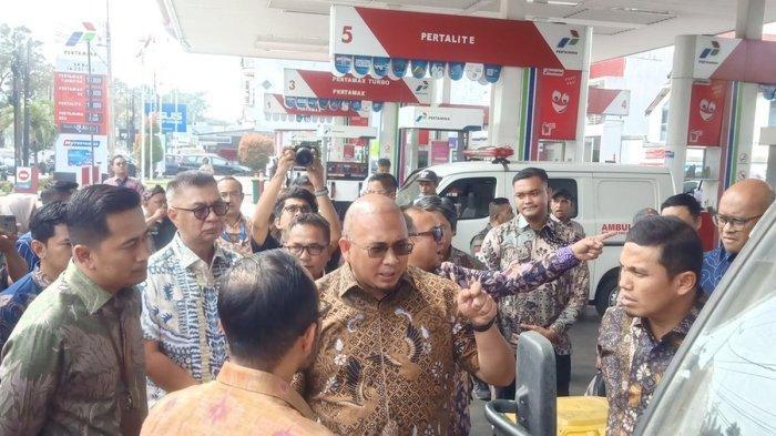 Usai Serang Ahok, Video Lama Andre Rosiade Sidak SPBU Bareng Riva Siahaan Viral