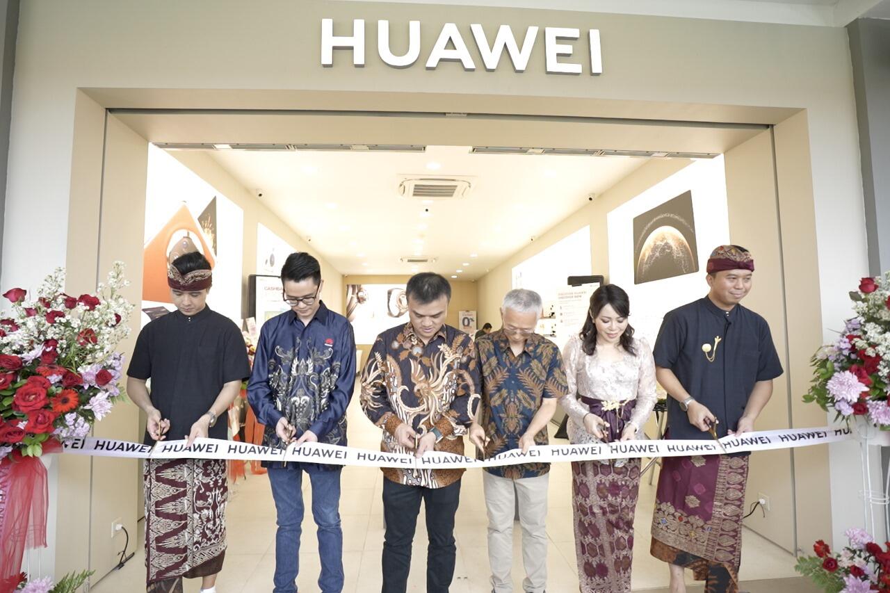 HUAWEI Experience Store Kini Hadir di Mal Bali Galeria
