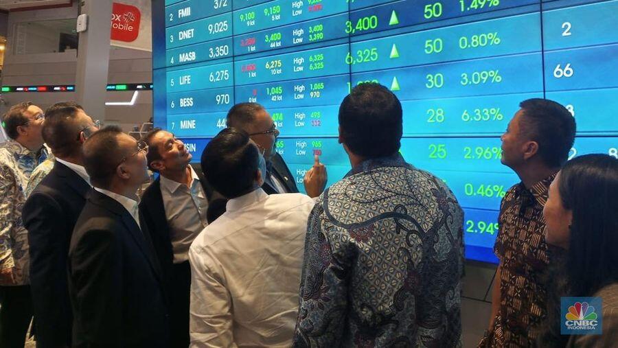 OJK Mau Rilis Obat Buat Bikin IHSG Anti Ambruk