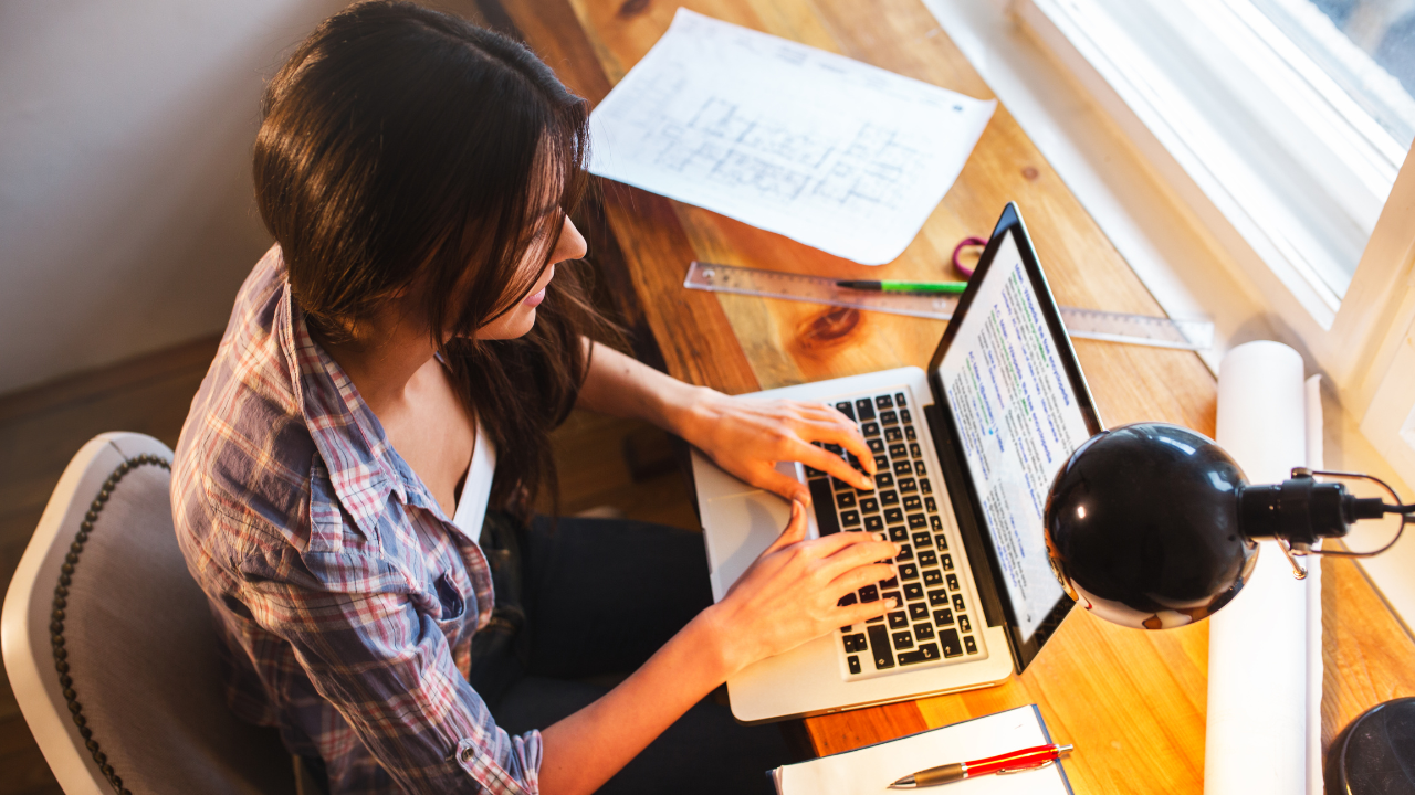 Kerja Online: Cari Duit dari Rumah, Santai Tapi Cuan!