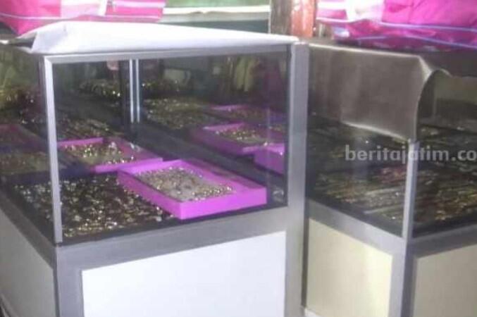 Gagal Bobol Lapak Perhiasan, Bocah 13 Tahun Diamankan di Pasar Sumobito