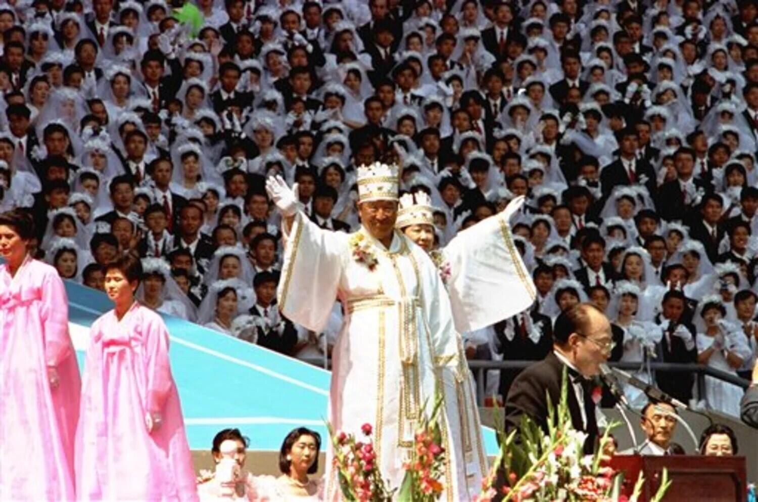Pengadilan Tokyo Perintahkan Pembubaran Bekas Gereja Unifikasi