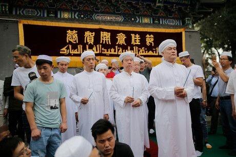 Mengenal 10 Tradisi Unik Idul Fitri di Berbagai Negara