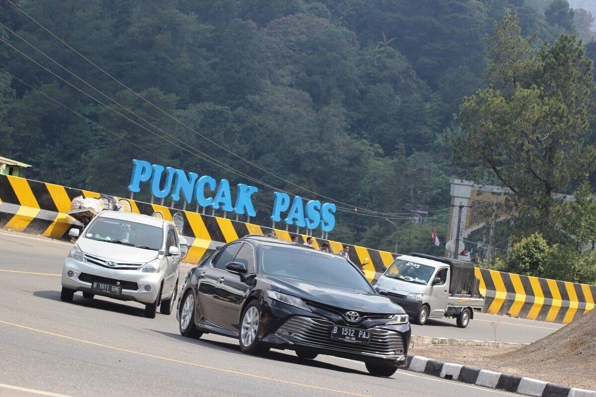 Tempuh Perjalanan Jauh demi Kabut dan Semangkuk Mi di Puncak Pass
