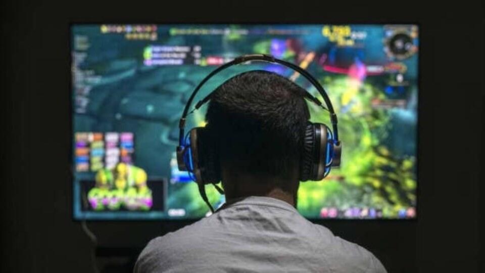 Hobi Main Game? Ini 3 Cara Dapat Cuan Tanpa Harus Jadi Pro Player!