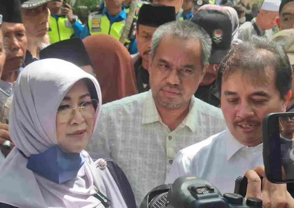 Roy Suryo dan Dokter Tifa Cs Koar-koar Terus! Bagaimana Mungkin Mengatakan Ijazah