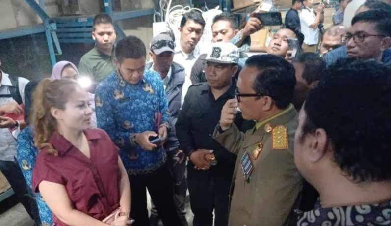 Dosa UD Sentosa Seal yang Potong Gaji Jika Salat Jumat: Gudang tak Berizin
