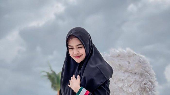 Breaking Banget! Ini 10 Gosip Fresh yang Lagi Panasin Timeline!