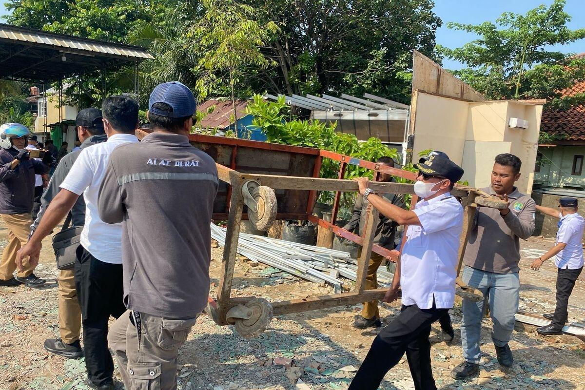 Tak Cuma Kabupaten, Pemkot Bekasi Turut Bongkar Bangunan Liar di DAS Pekayon Jaya