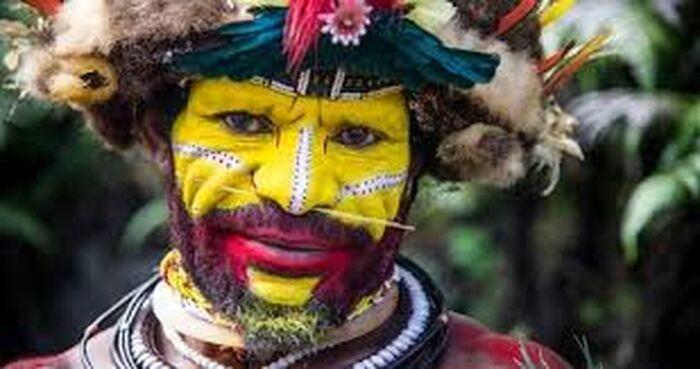 15 Suku Paling Nyeleneh di Dunia