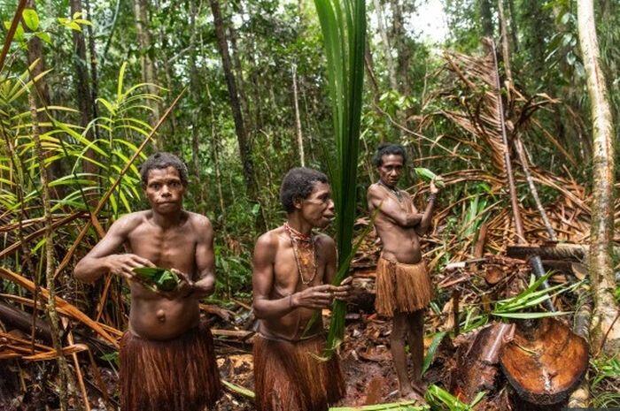 15 Suku Paling Nyeleneh di Dunia
