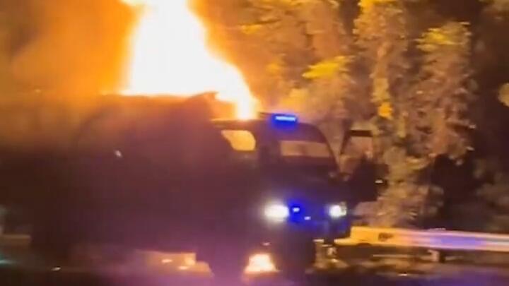 Truk TNI AD yang Membawa Muatan Amunisi Terbakar, Satu Personel Meninggal Dunia