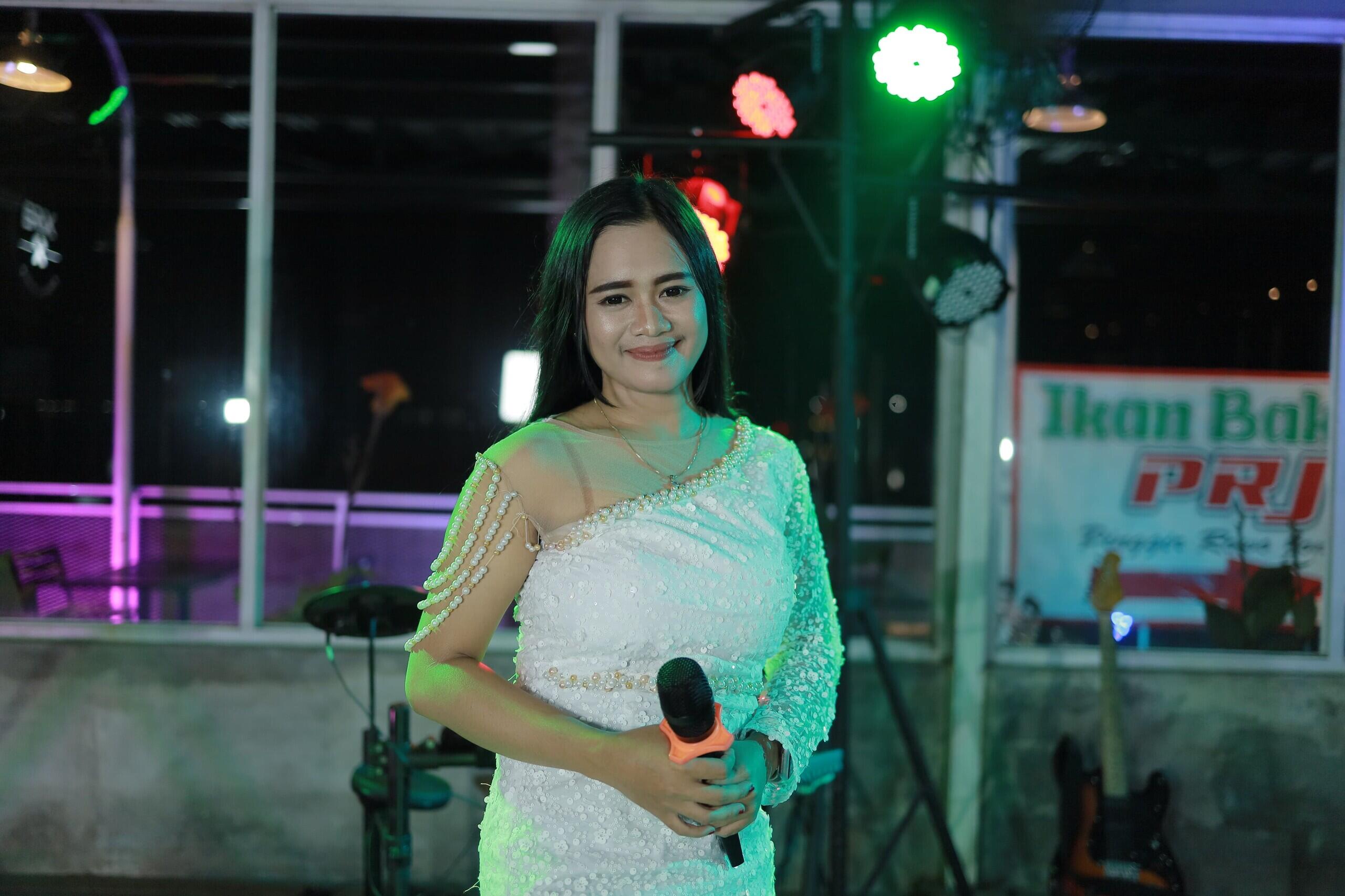 Yogi Anggita Perkenalkan “Modal Percoyo” Single Terbaru