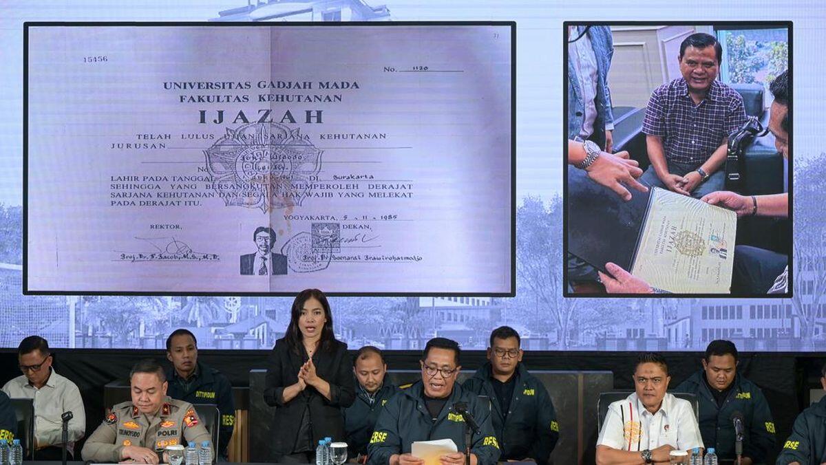 RIUH GEMURUH IJAZAH PALSU DAN NASAB PALSU Teks