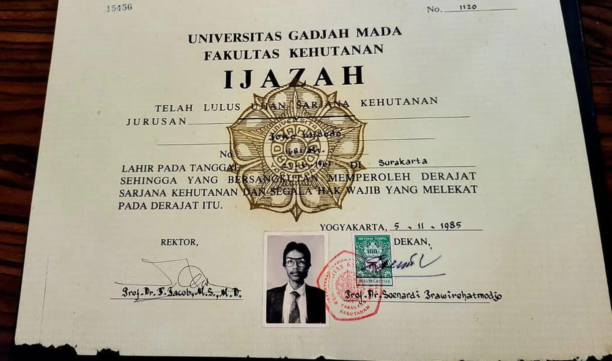 RIUH GEMURUH IJAZAH PALSU DAN NASAB PALSU Teks