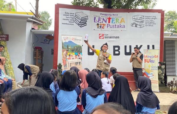 Bank Sinarmas Edukasi Literasi Keuangan Anak-anak Taman Bacaan di Bogor