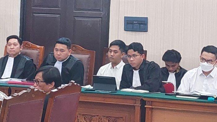 Adhi Orang Titipan Budi Arie Minta Gaji Rp17 Juta Meski Berijazah SMK