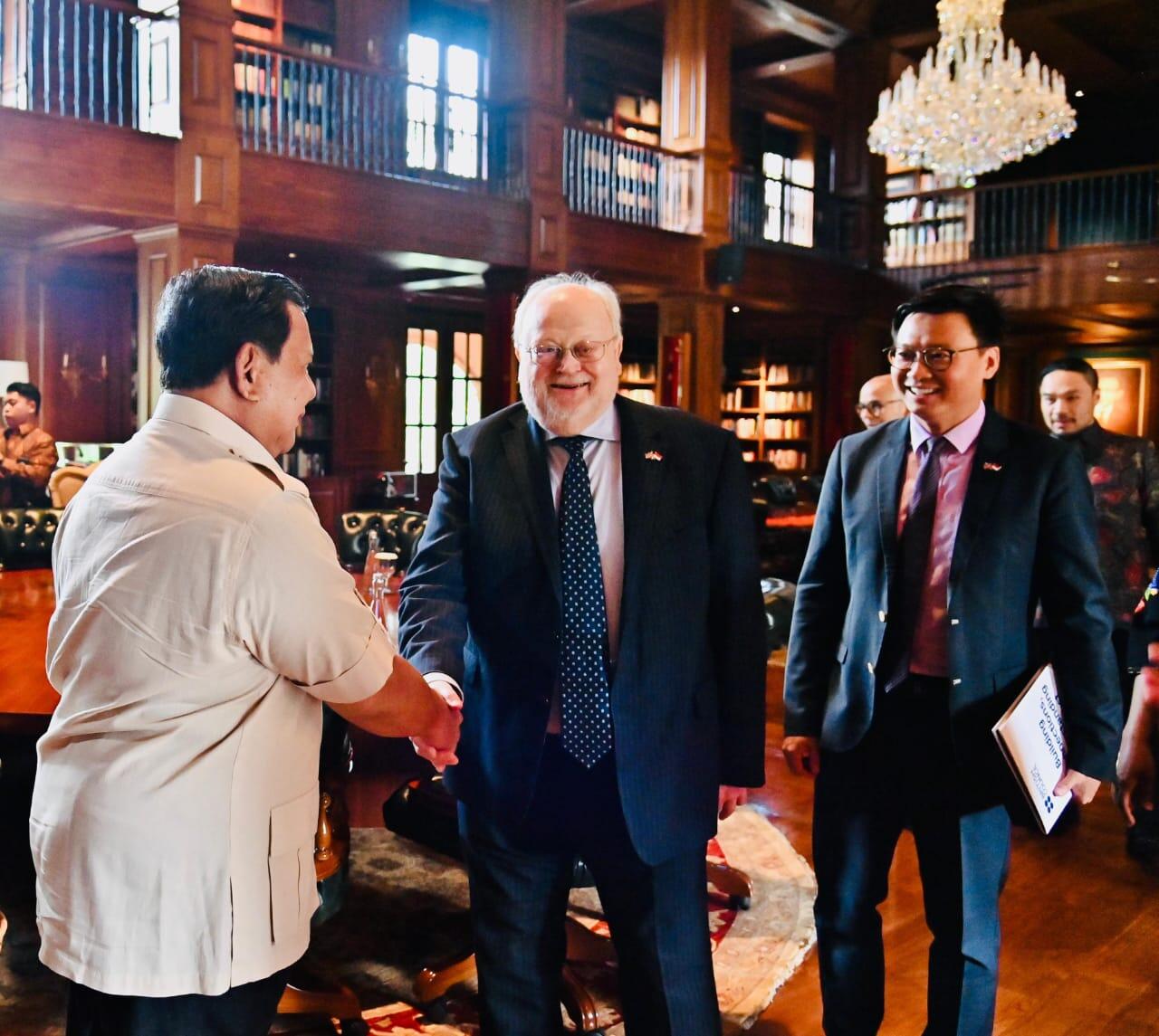 Pendidikan Dunia, Harga Lokal – Prabowo Targetkan 10 Ribu Mahasiswa!